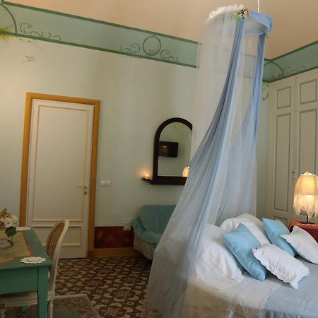 Locus Amoenus Luxury Rooms โคราโต ภายนอก รูปภาพ